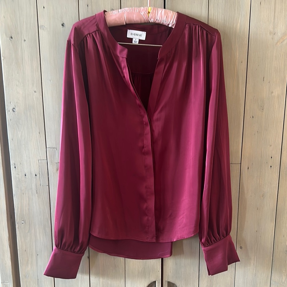 Evereve Women's Large Satin Burgundy Blouse